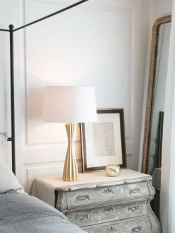 Regina Andrew New South Naomi Resin Table Lamp -Regina Andrew Official Shop unnamed file 371