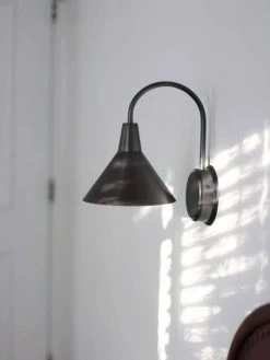 Regina Andrew Farmhouse Dublin Sconce Bronze -Regina Andrew Official Shop unnamed file 548